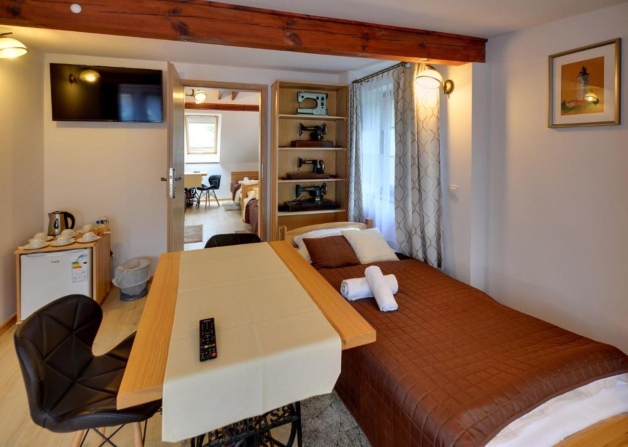 Appartement Dom Krawca - Pod Chojnikiem à Jelenia Góra Extérieur photo