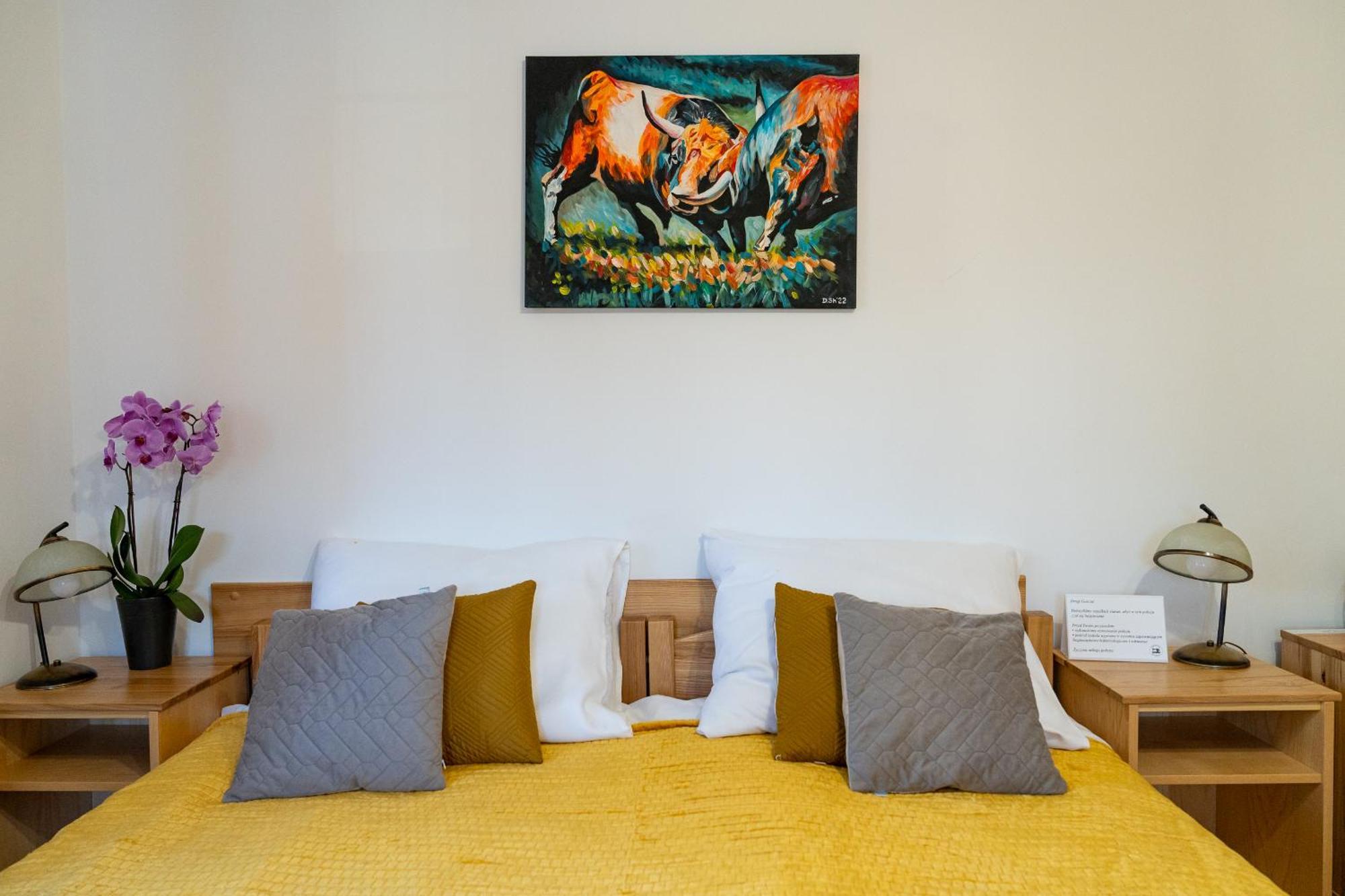 Appartement Dom Krawca - Pod Chojnikiem à Jelenia Góra Extérieur photo