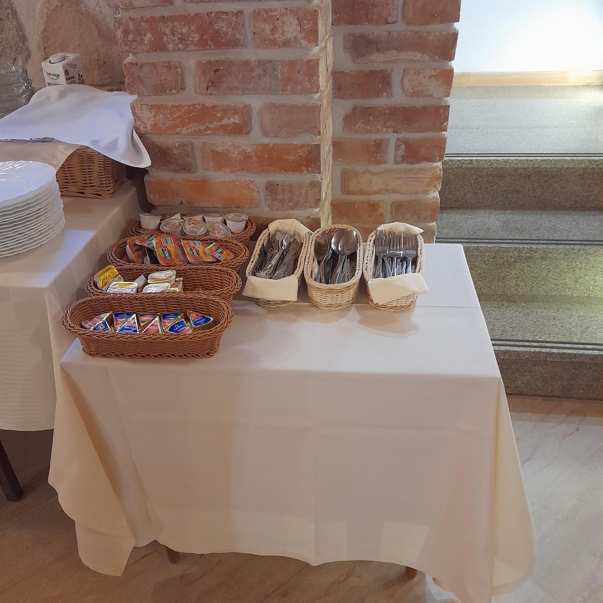 Appartement Dom Krawca - Pod Chojnikiem à Jelenia Góra Extérieur photo